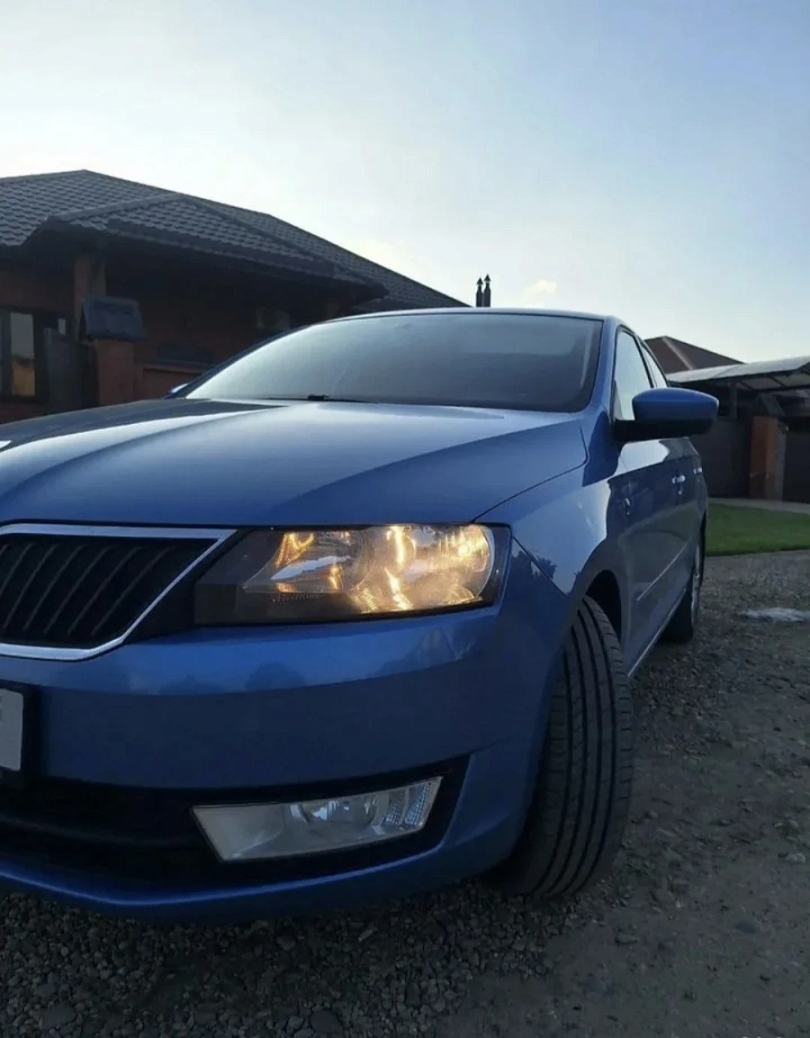 Skoda Rapid, 2015г., передний привод, робот