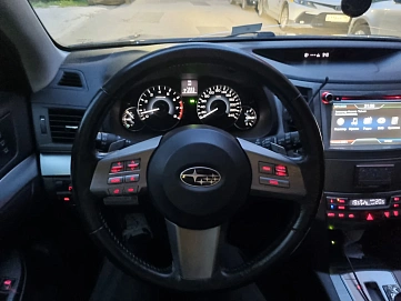 Subaru Legacy, 2011г, полный привод, вариатор