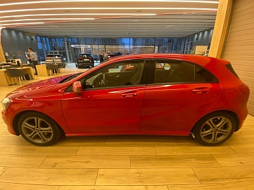 Mercedes-Benz A-Класс, 2015г, передний привод, робот
