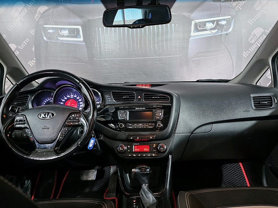 Kia Ceed, 2012г., передний привод, автомат