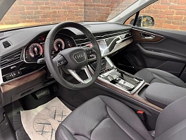 Audi Q7, 2024г, полный привод, автомат