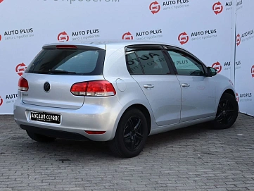 Volkswagen Golf, 2012г, передний привод, механика