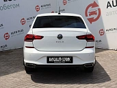 Volkswagen Polo, 2021г., передний привод, робот