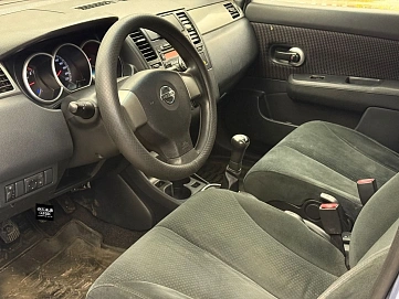 Nissan Tiida, 2011г, передний привод, механика