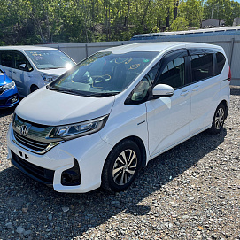 Honda Freed, 2017г, полный привод, робот