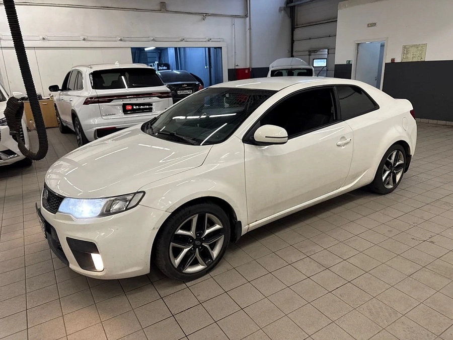 Kia Cerato, 2012г., передний привод, автомат