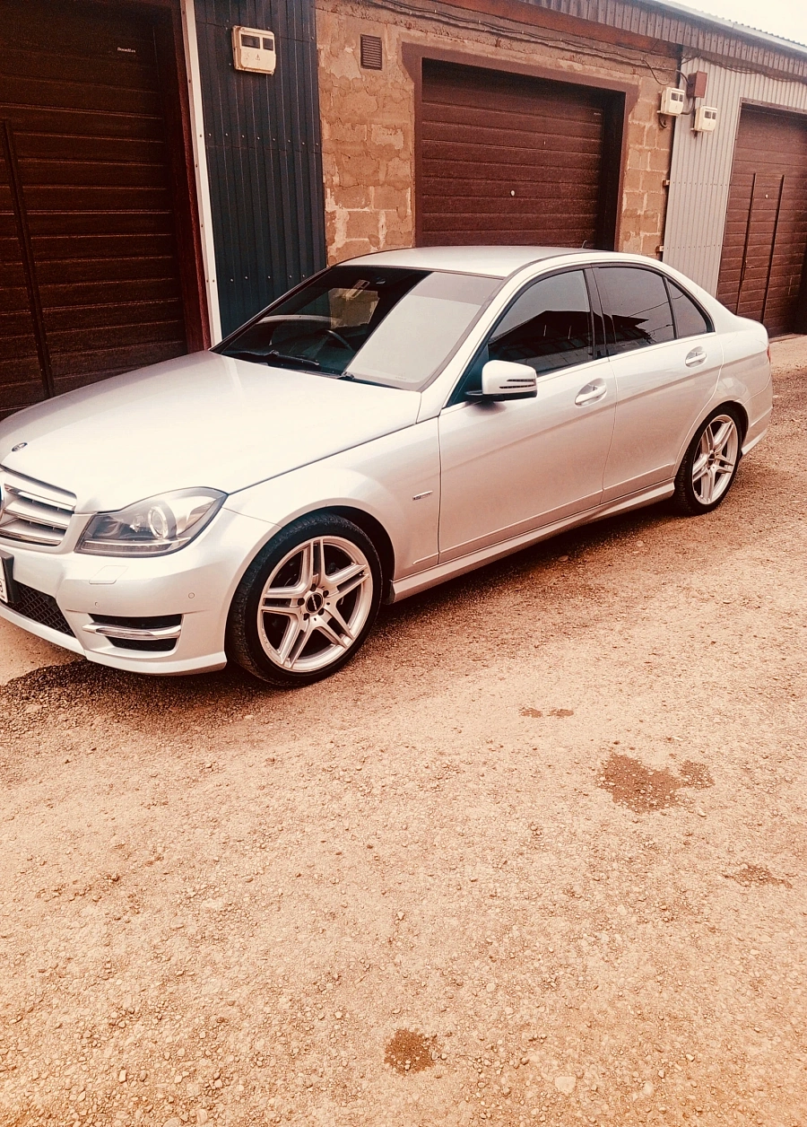 Mercedes-Benz C-Класс, 2011г., задний привод, автомат