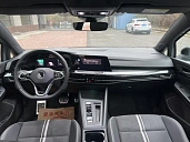 Volkswagen Golf, 2021г., передний привод, робот