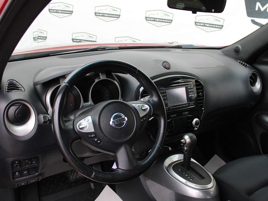 Nissan Juke, 2011г., передний привод, вариатор