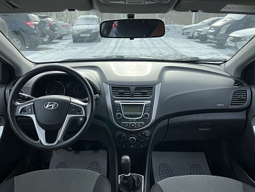 Hyundai Solaris, 2011г, передний привод, механика