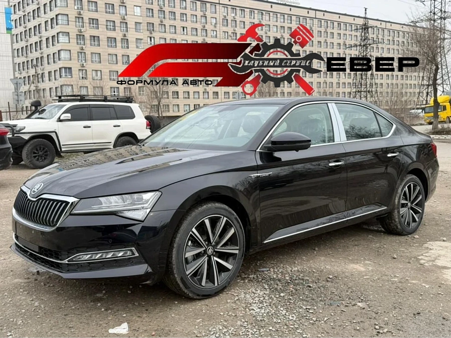 Skoda Superb, 2025г., передний привод, робот