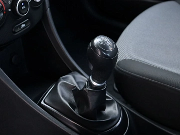 Hyundai Solaris, 2013г, передний привод, механика