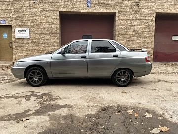 Lada (ВАЗ) 2110, 2005г, передний привод, механика