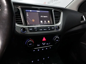 Hyundai Solaris, 2019г, передний привод, автомат
