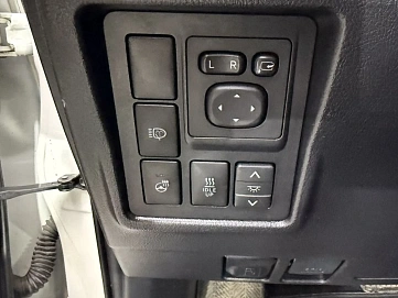 Toyota Land Cruiser Prado, 2016г, полный привод, автомат