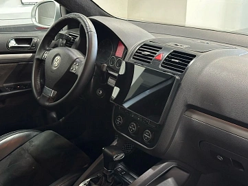 Volkswagen Golf, 2008г, передний привод, робот