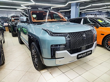 BYD Yangwang U8, 2023г, полный привод, автомат