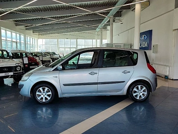 Renault Scenic, 2008г, передний привод, механика