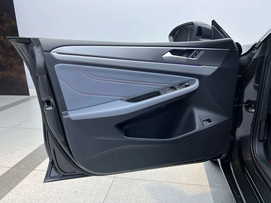 Volkswagen Lamando, 2022г., передний привод, робот