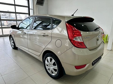 Hyundai Solaris, 2014г, передний привод, автомат