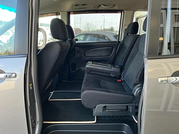 Suzuki Landy, 2012г, передний привод, автомат