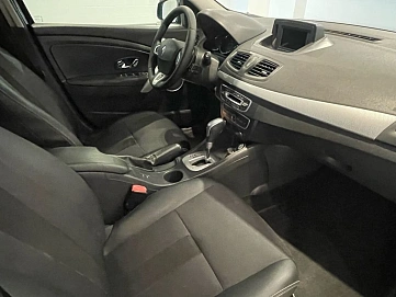 Renault Megane, 2012г, передний привод, автомат