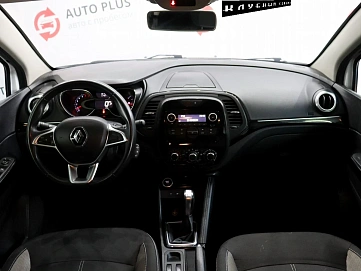 Renault Kaptur, 2020г, передний привод, вариатор