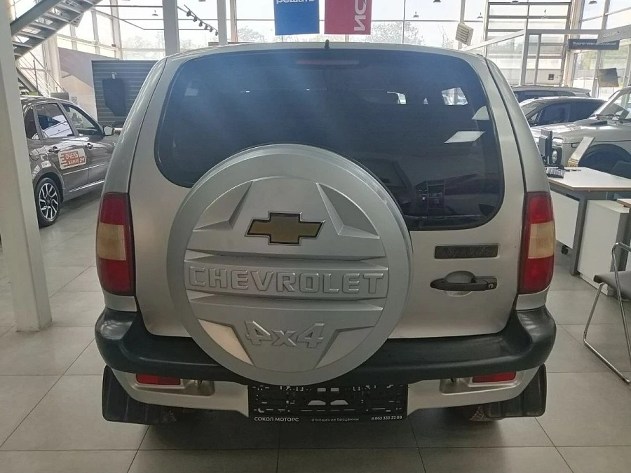 Chevrolet Niva, 2005г., полный привод, механика