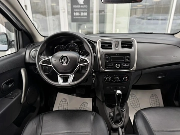 Renault , 2021г., передний привод, автомат