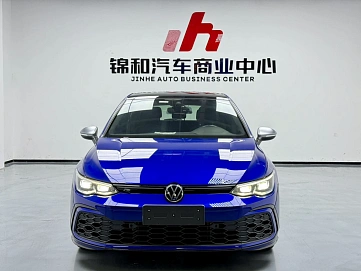 Volkswagen Golf, 2021г, передний привод, робот