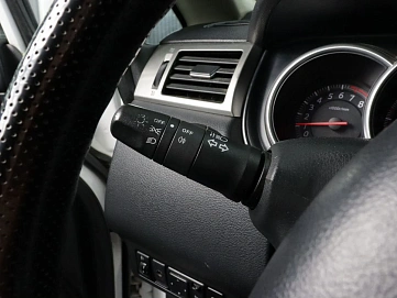 Nissan Tiida, 2013г., передний привод, механика