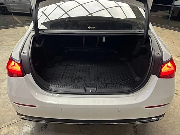 Mercedes-Benz E-Класс, 2025г, задний привод, автомат