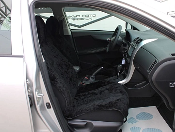 Toyota Corolla, 2012г, передний привод, автомат