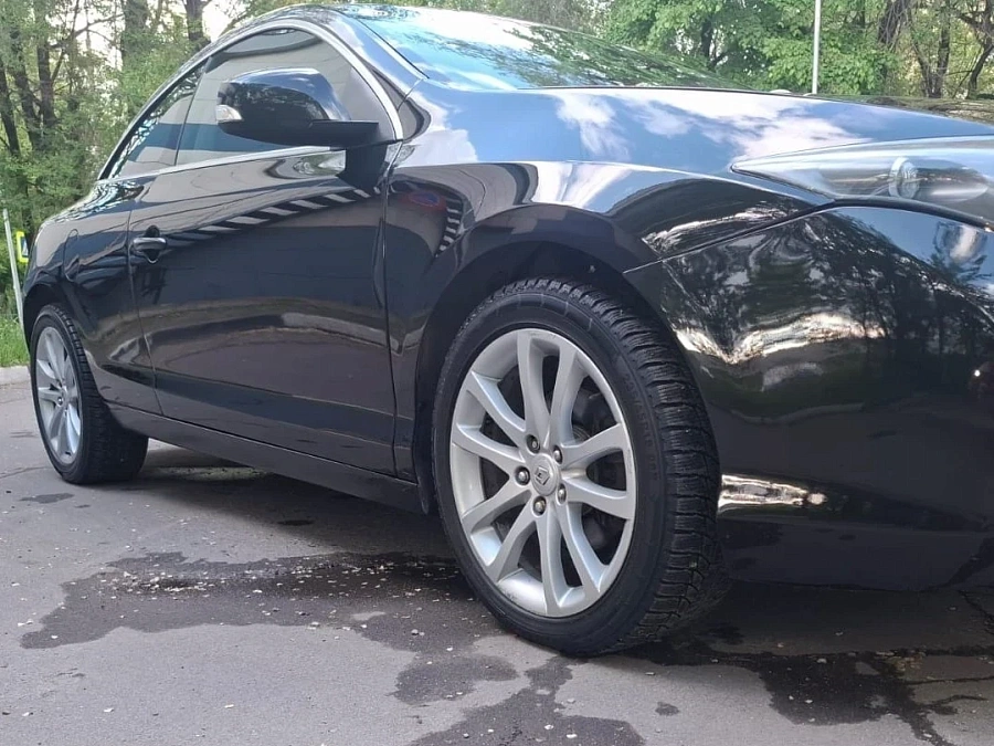 Renault Laguna, 2011г., передний привод, автомат