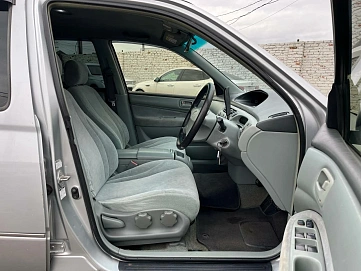 Toyota Vista, 1999г, передний привод, автомат