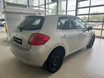 Toyota Auris, 2007г, передний привод, робот