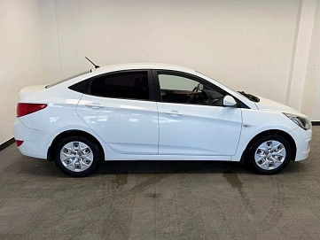 Hyundai Solaris, 2014г, передний привод, автомат