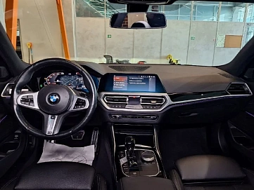 BMW 3 серии, 2021г, задний привод, автомат