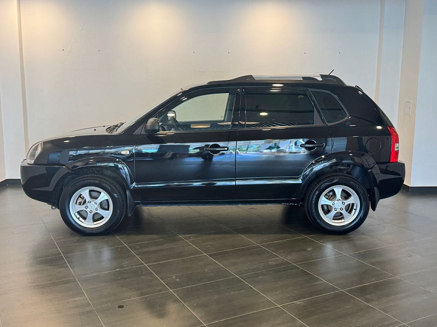 Hyundai Tucson, 2008г., передний привод, механика