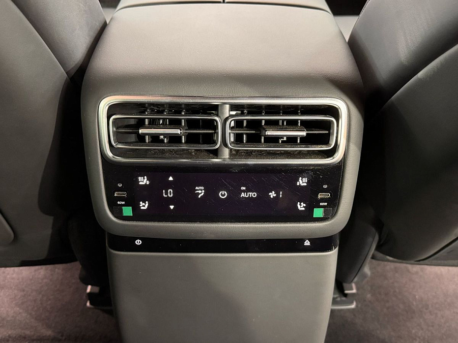 LiXiang L7, 2024г., полный привод, автомат