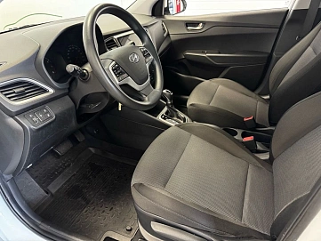 Hyundai Solaris, 2017г., передний привод, автомат