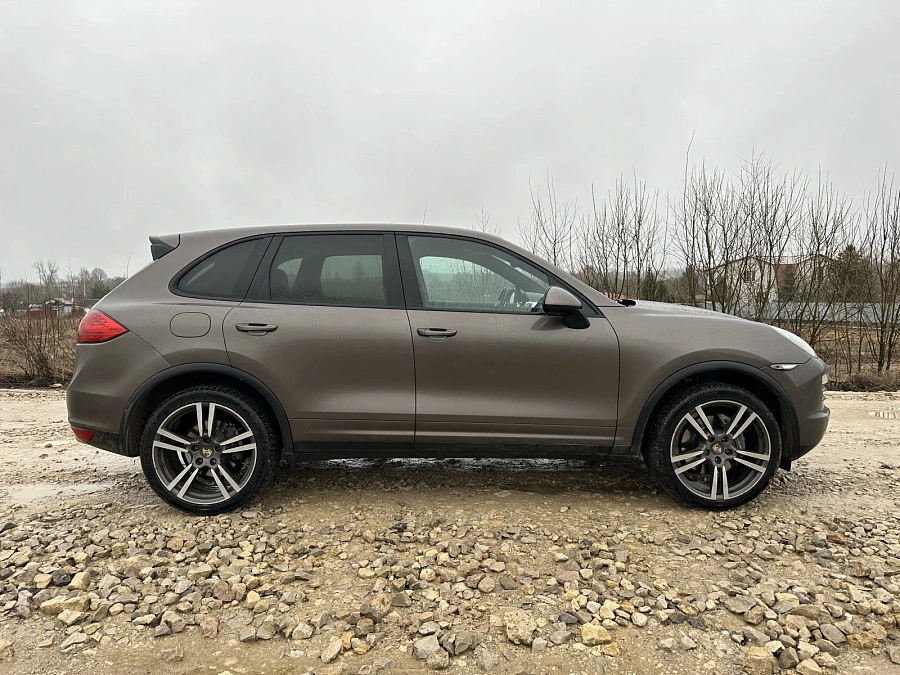 Porsche Cayenne, 2013г., полный привод, автомат