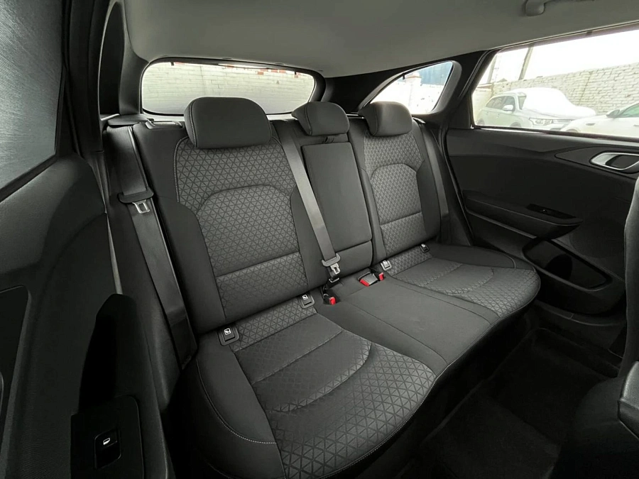 Kia Ceed, 2021г., передний привод, автомат