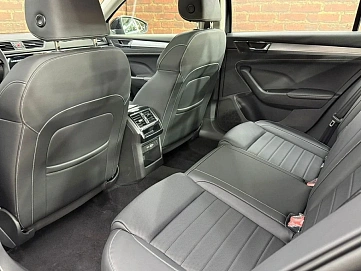 Skoda Superb, 2025г, передний привод, робот