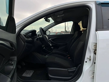 Lada (ВАЗ) Vesta, 2018г, передний привод, механика