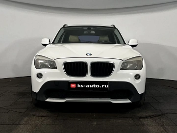 BMW X1, 2011г., задний привод, автомат