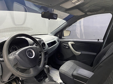 Renault Logan, 2010г, передний привод, механика