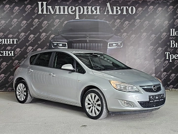 Opel Astra, 2010г, передний привод, механика