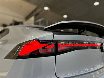 Changan UNI-V, 2023г, передний привод, робот