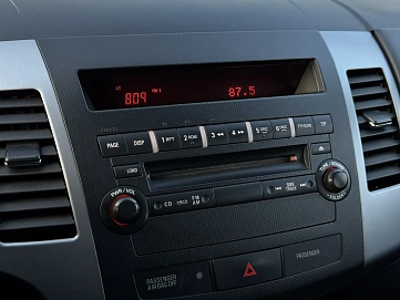 Peugeot 4007, 2011г, полный привод, вариатор